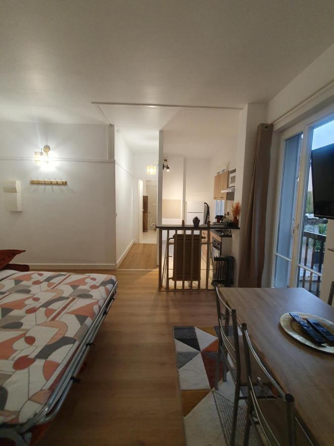 Apartmán Voisin De Louis Xiv,Free Parking Versailles Exteriér fotografie